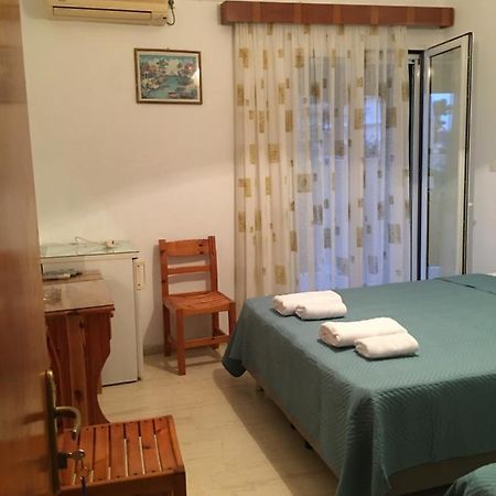 Villa Politis Poros  Luaran gambar
