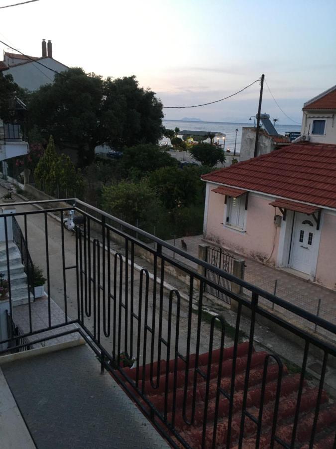 Villa Politis Poros  Luaran gambar